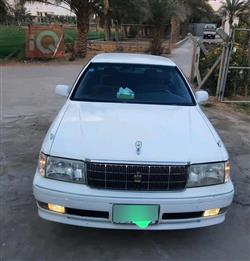 تۆیۆتا کراون